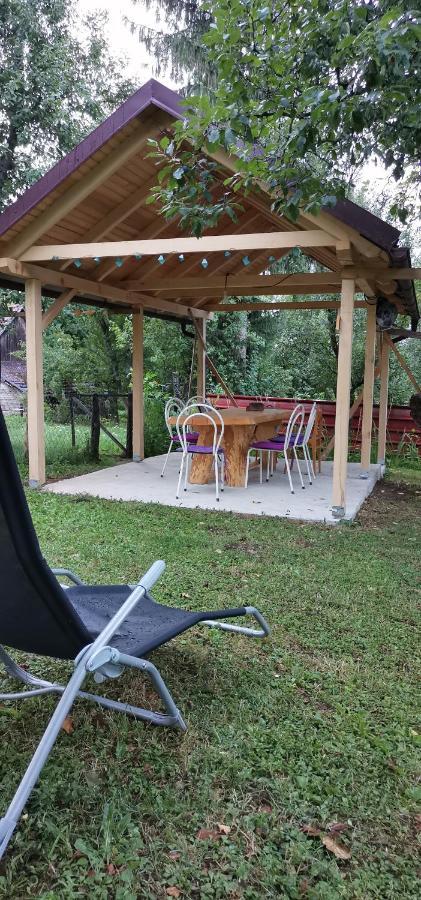 Apartman Nina Licko Petrovo Selo Zewnętrze zdjęcie