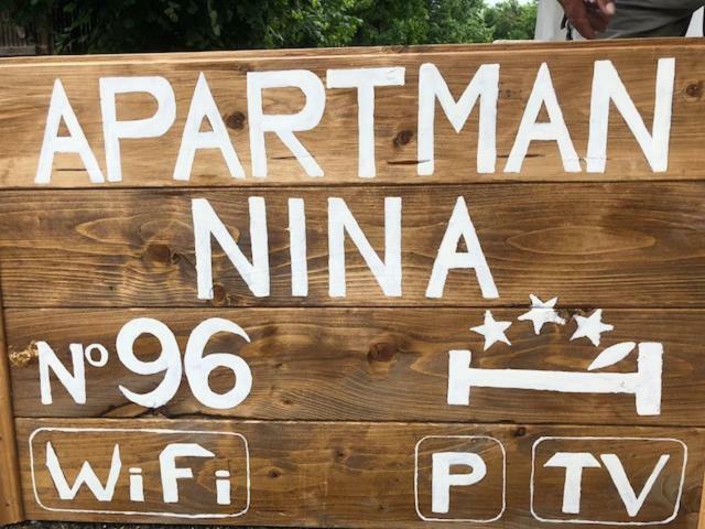 Apartament Apartman Nina Licko Petrovo Selo Zewnętrze zdjęcie