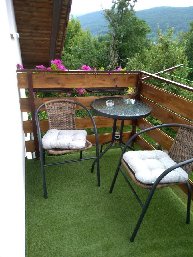 Apartman Nina Licko Petrovo Selo Zewnętrze zdjęcie