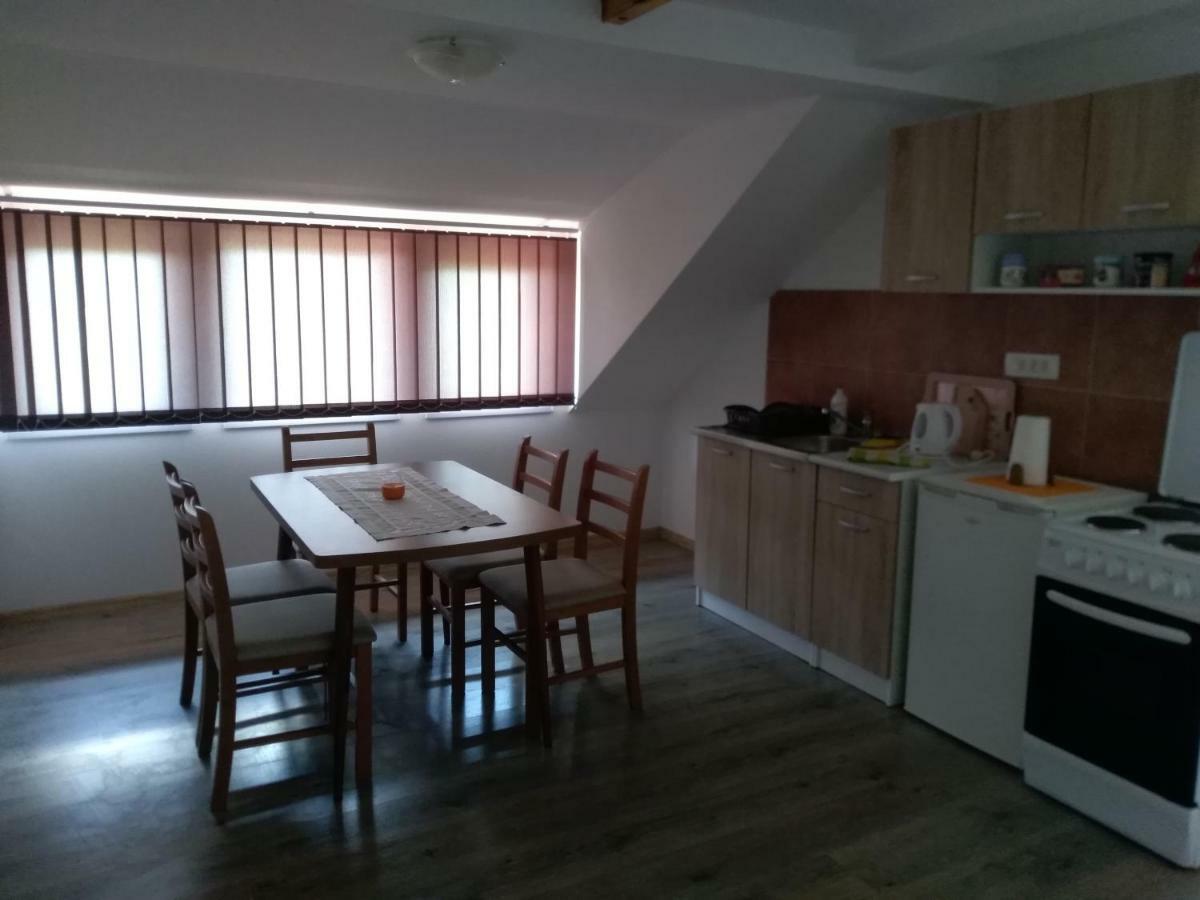 Apartament Apartman Nina Licko Petrovo Selo Zewnętrze zdjęcie